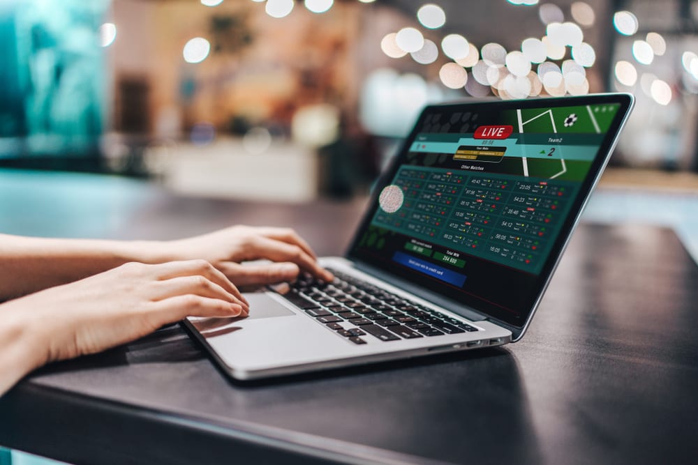 Live Casino vs RNG Games: Which Offers Better Odds for Players?